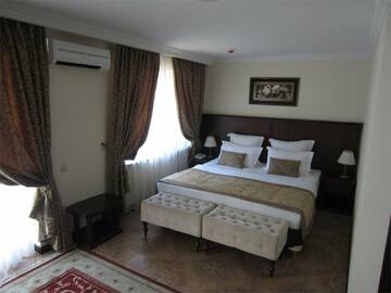 Бизнес-класс с видом на внутренний дворик в Гостинице Высокий берег